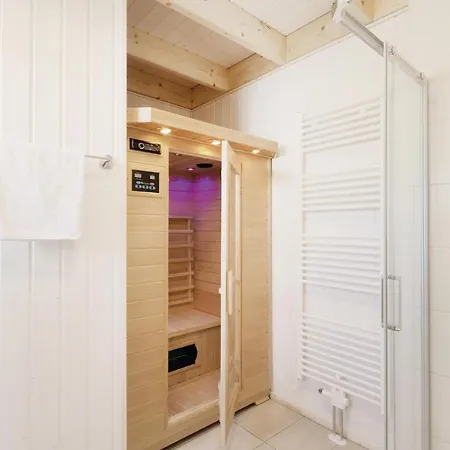 Avendsuenn Holiday home *